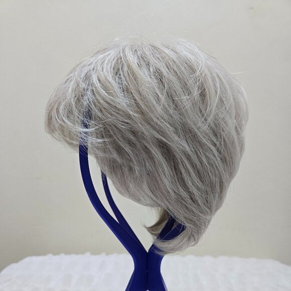 Wig Hair Do True To Life Silver Light Gray Wig Glamour Pix Pixie Cut Never Worn - Picture 3 of 9